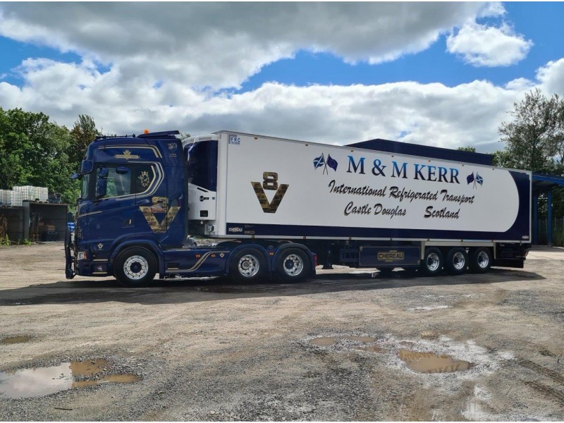 M & M Kerr Scania V8