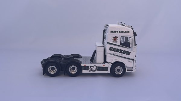 Cadzow Anniversary Volvo (50 years logo) - Image 4