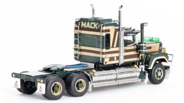 Drake; Mack Bicentennial Super-Liner "Captain Bligh" - Image 3