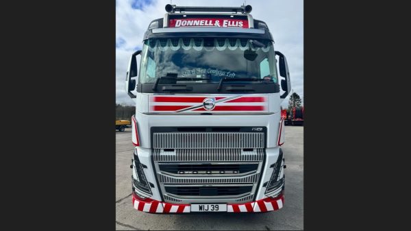 Donnell & Ellis Heavy Haulage Limited - Image 3